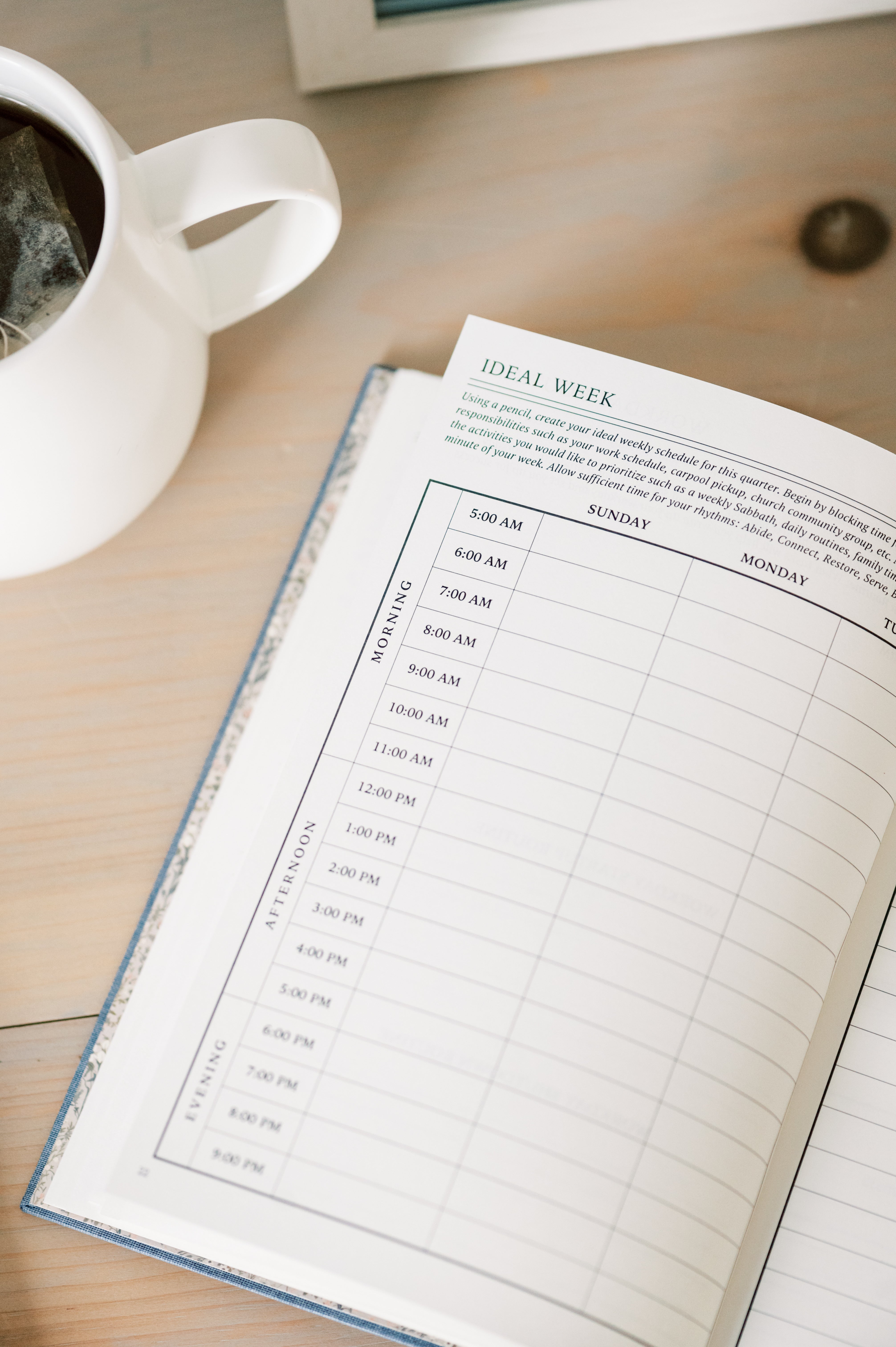 2026 Abide Christian Planner - Green Bookbound