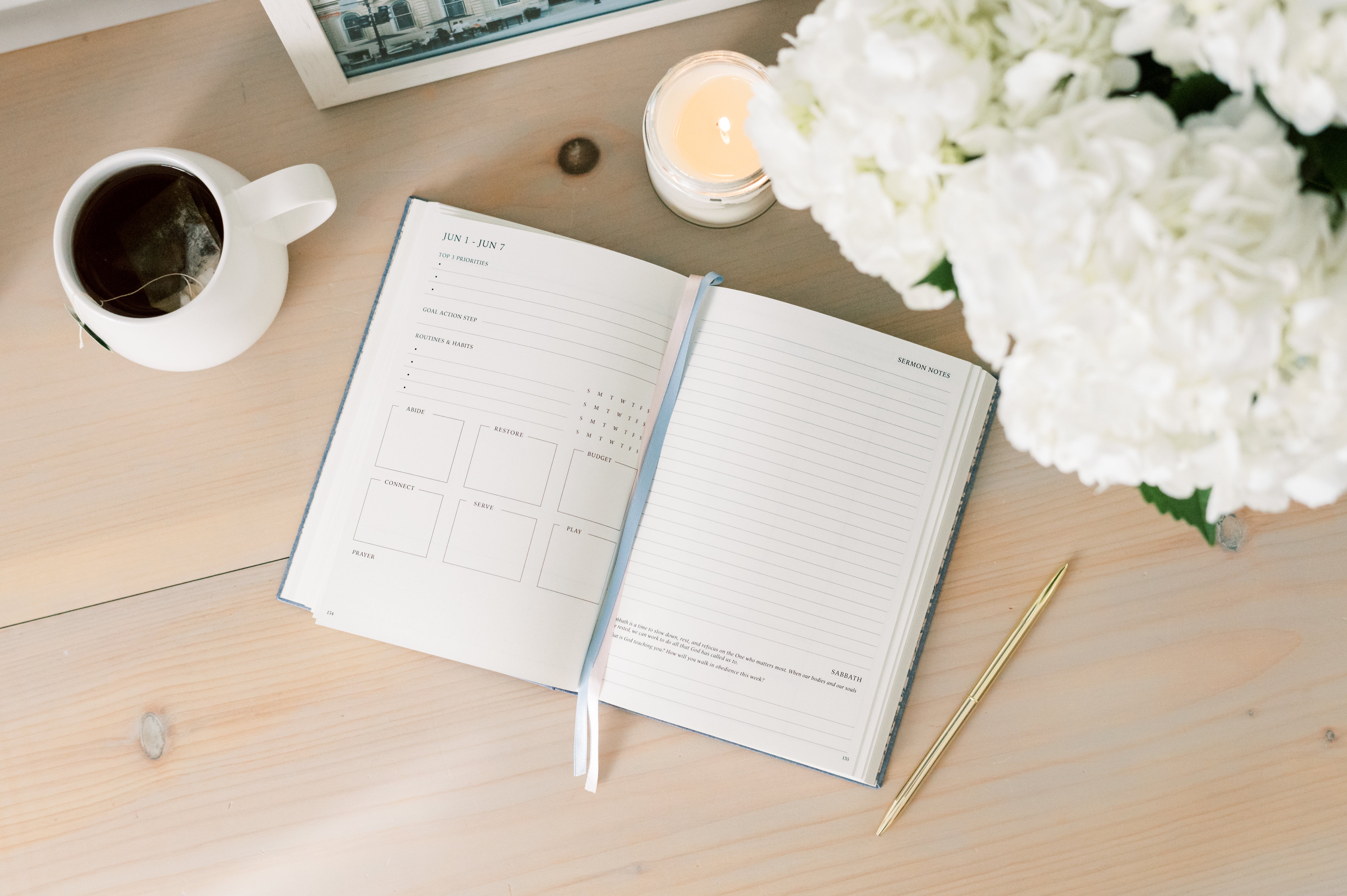 2026 Abide Christian Planner - Green Bookbound